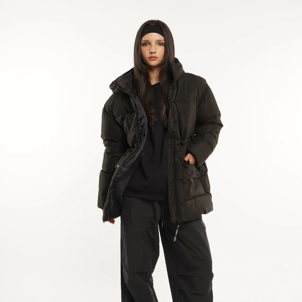 Black Women’s Small Mid Length Puffit Puffer Coat NWT